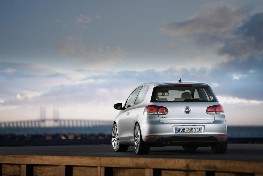  Volkswagen Golf 2008 года  (фото 26 из 126)